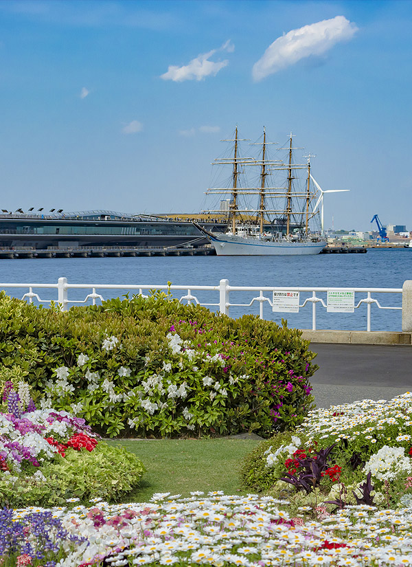 minato mirai 21 yokohama japan